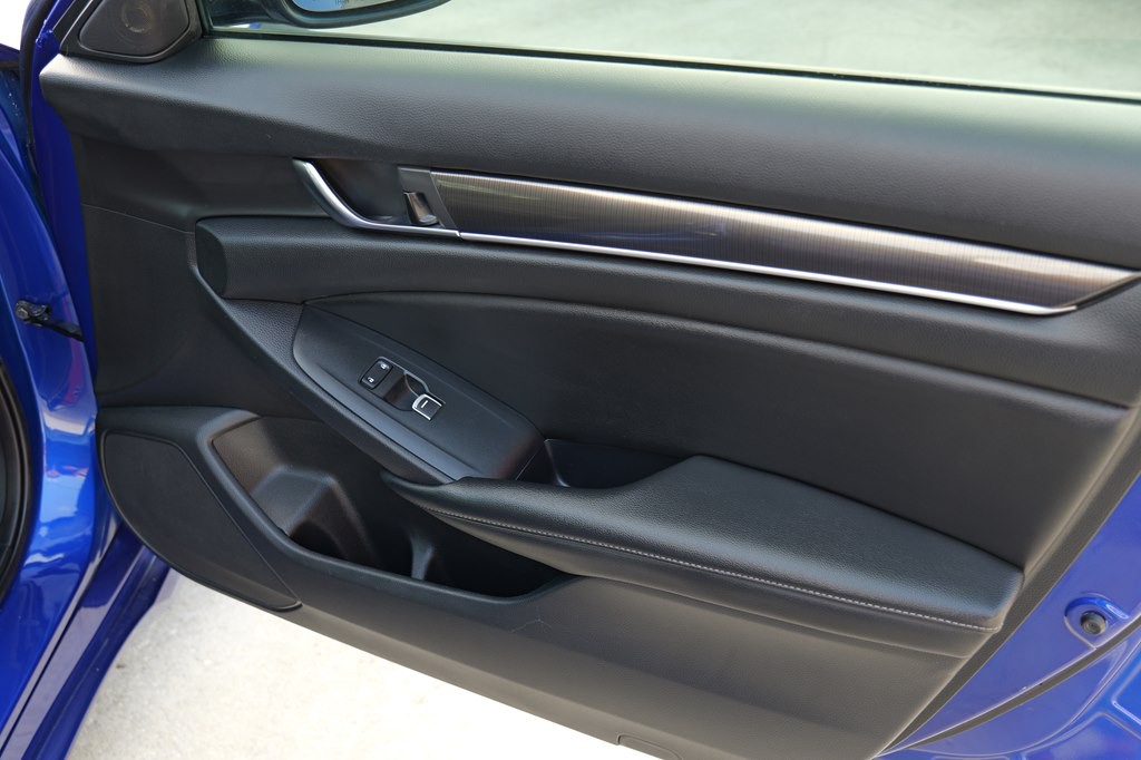 2020 Honda Accord Image 25