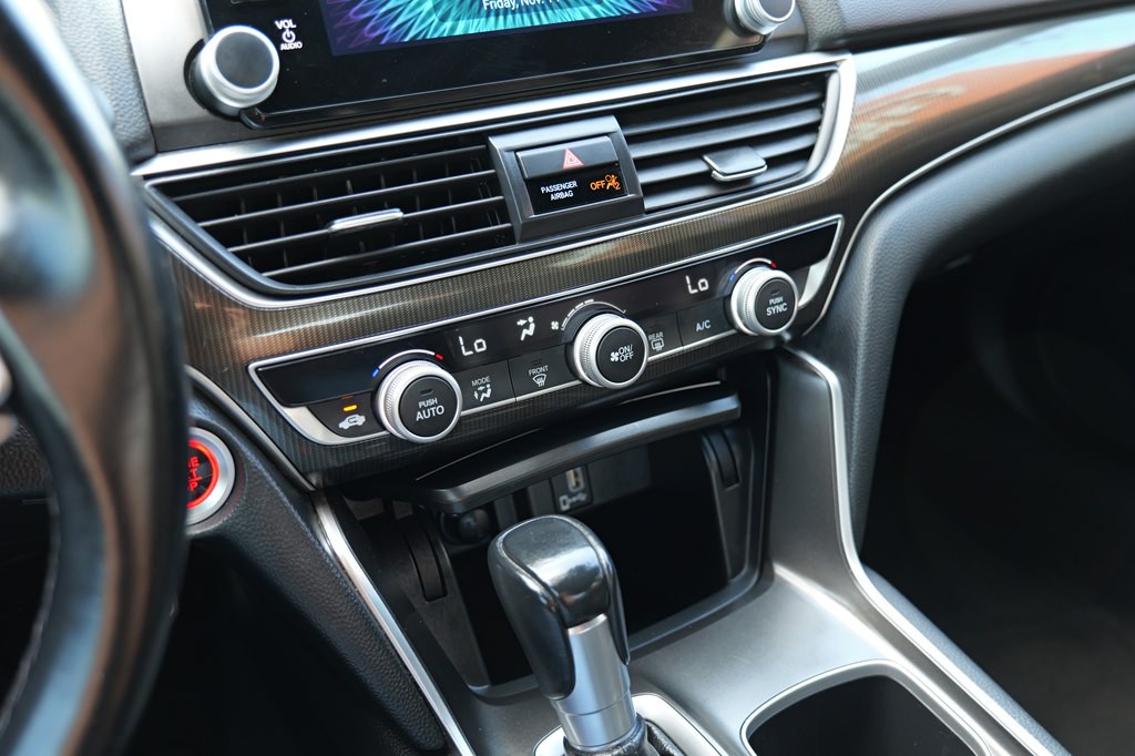 2020 Honda Accord Image 41