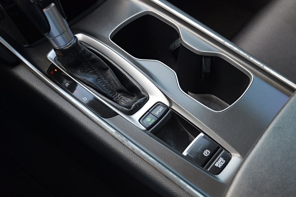 2020 Honda Accord Image 43