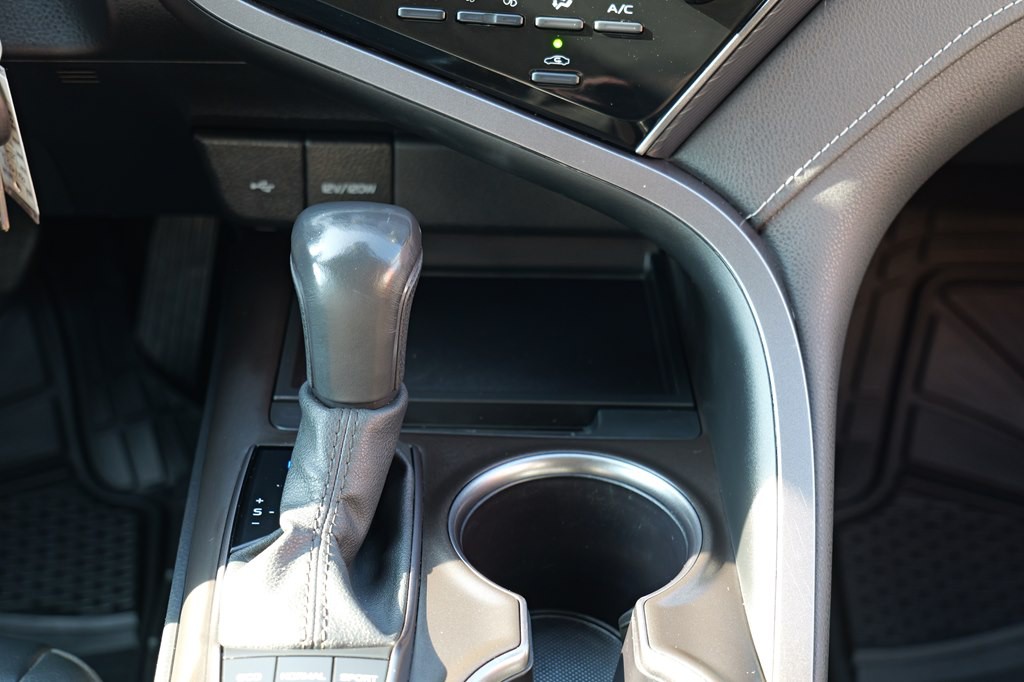 2024 Toyota Camry Image 43