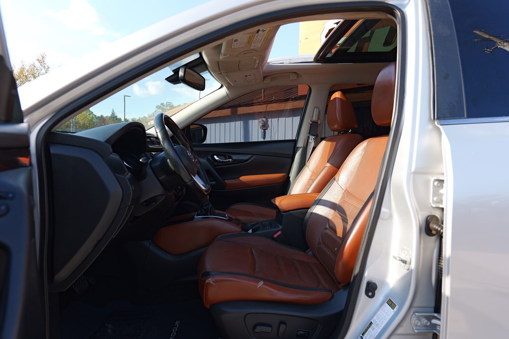 2018 Nissan Rogue Image 11