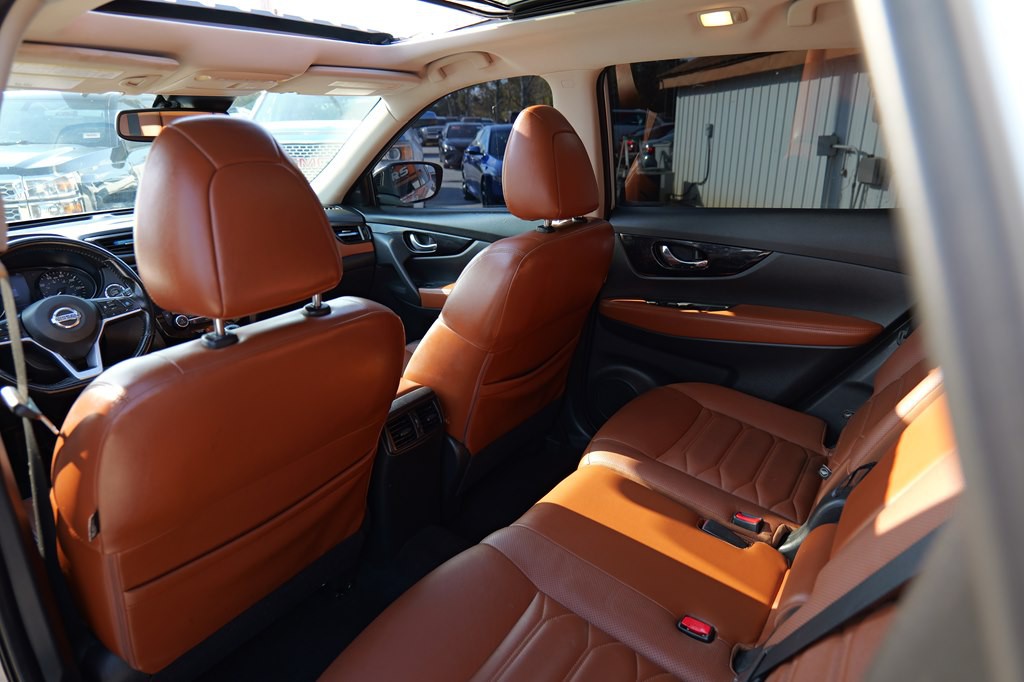 2018 Nissan Rogue Image 15