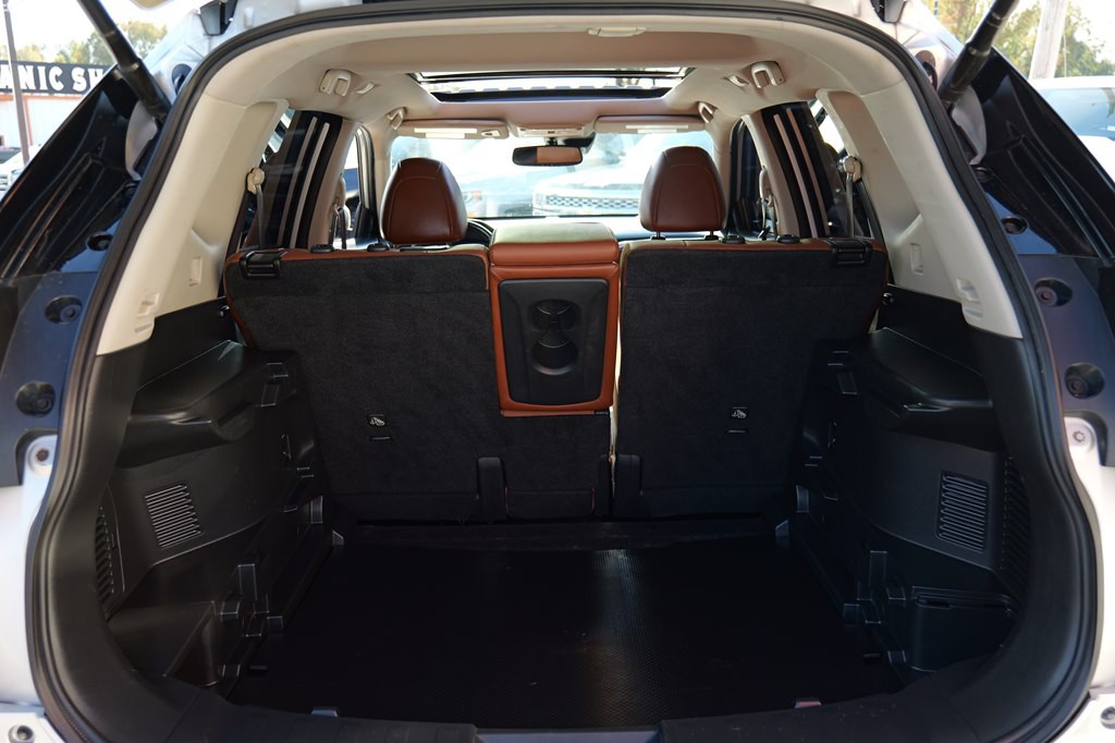 2018 Nissan Rogue Image 17