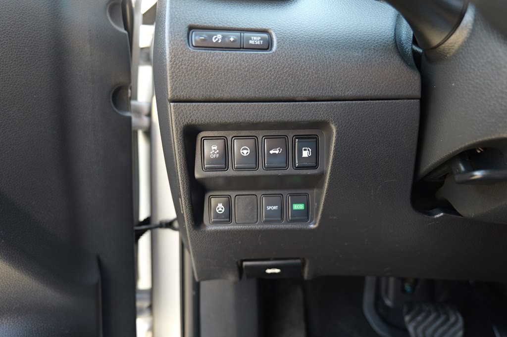 2018 Nissan Rogue Image 34