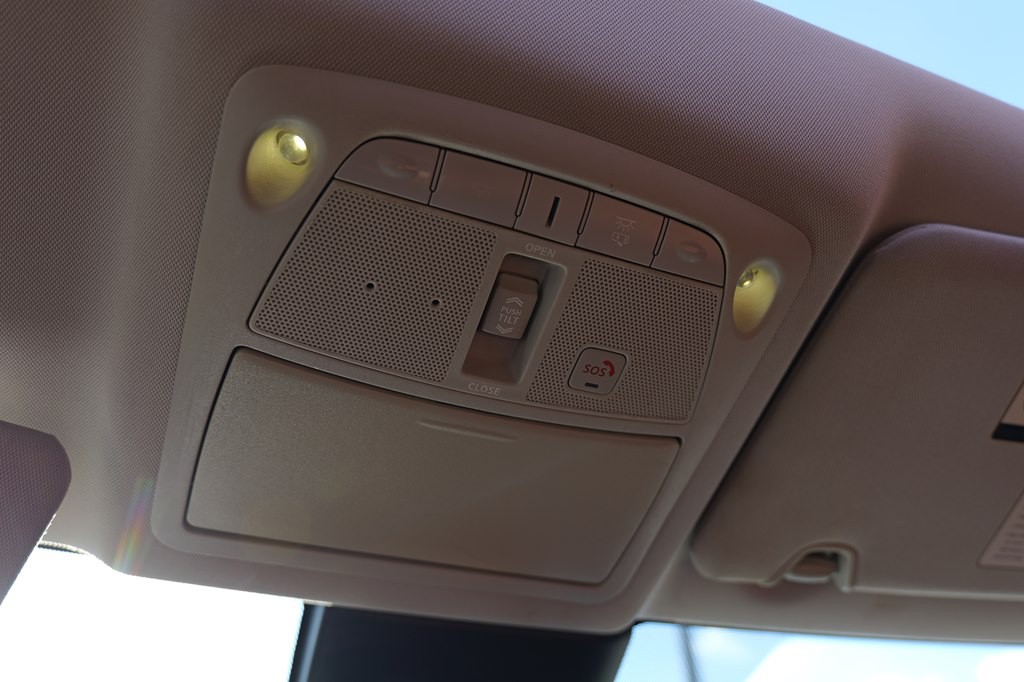 2018 Nissan Rogue Image 38