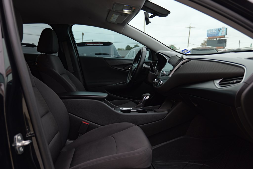 2022 Chevrolet Malibu Image 25