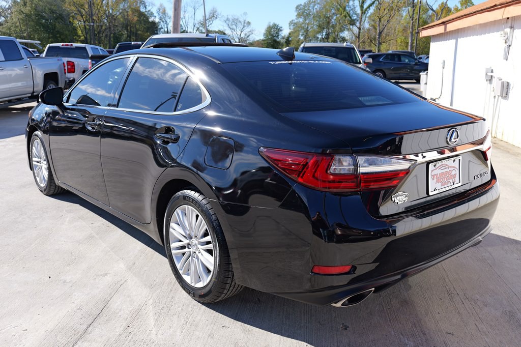 2017 Lexus ES Image 7