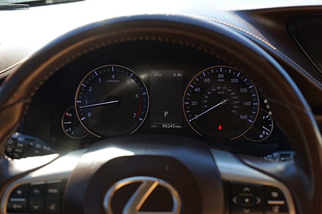 2017 Lexus ES Image 32