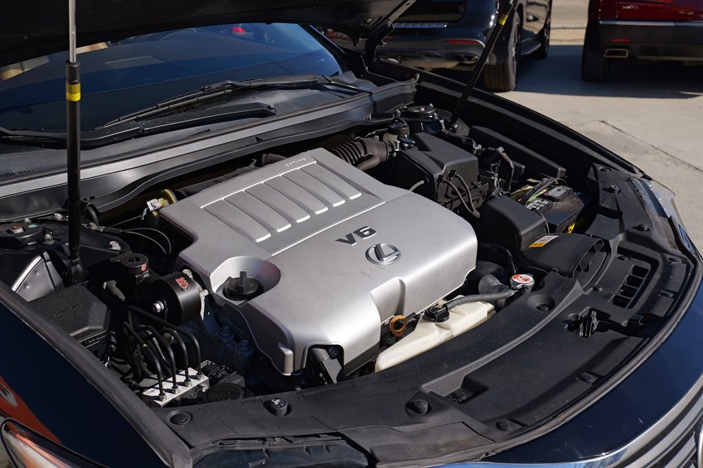 2017 Lexus ES Image 38