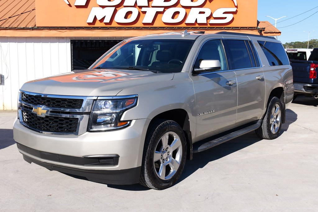 2017 Chevrolet Suburban Image 1