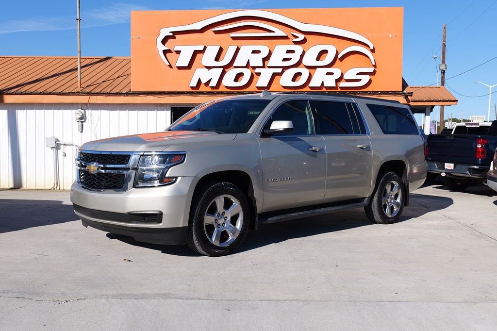 2017 Chevrolet Suburban Image 10