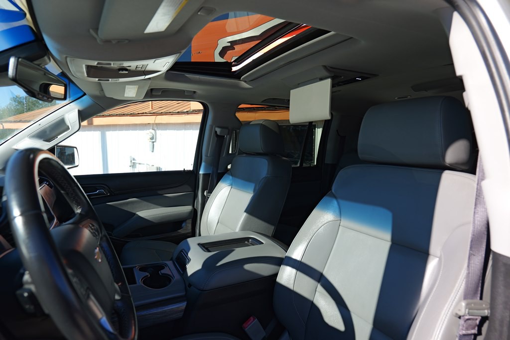 2017 Chevrolet Suburban Image 13