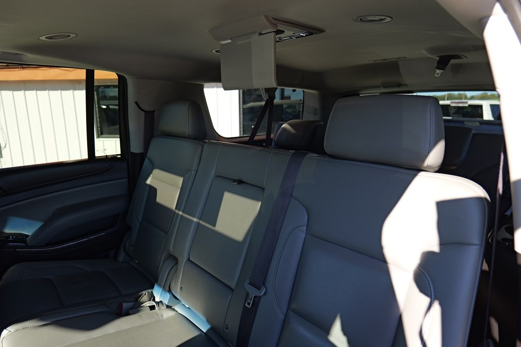2017 Chevrolet Suburban Image 18