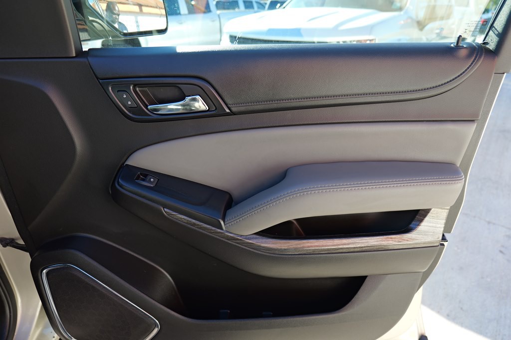 2017 Chevrolet Suburban Image 27