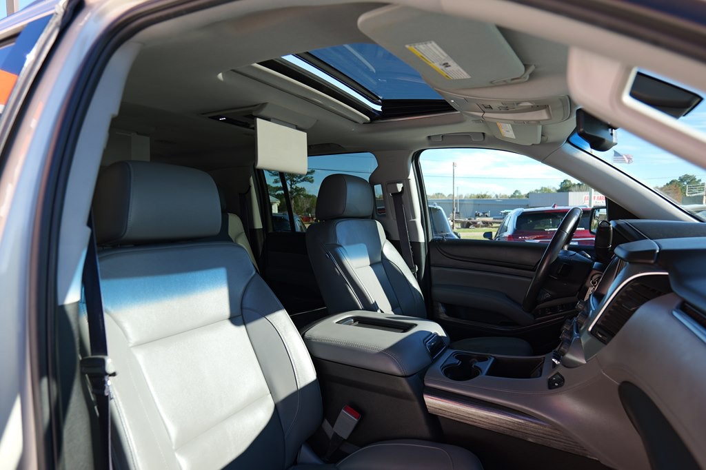 2017 Chevrolet Suburban Image 29