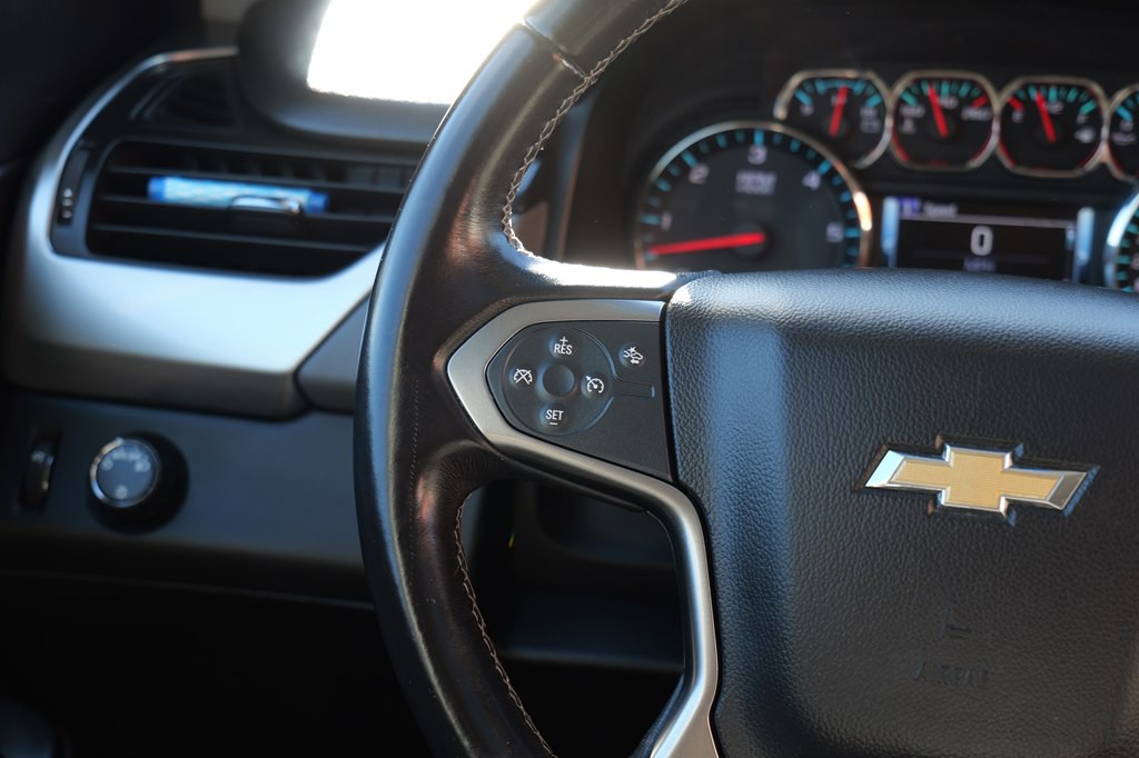 2017 Chevrolet Suburban Image 36