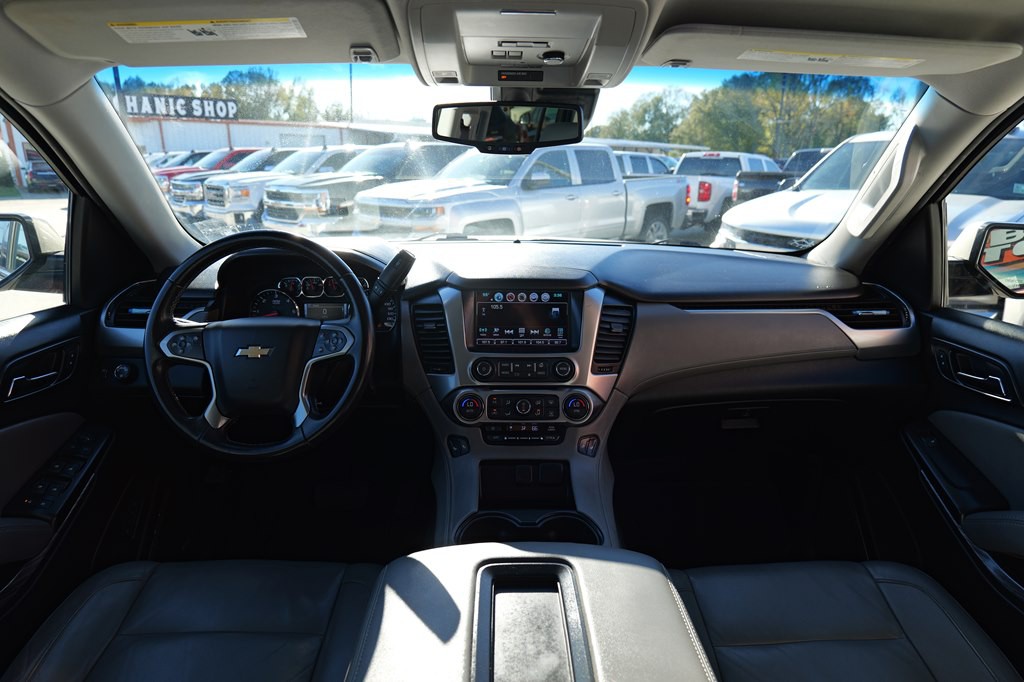 2017 Chevrolet Suburban Image 39