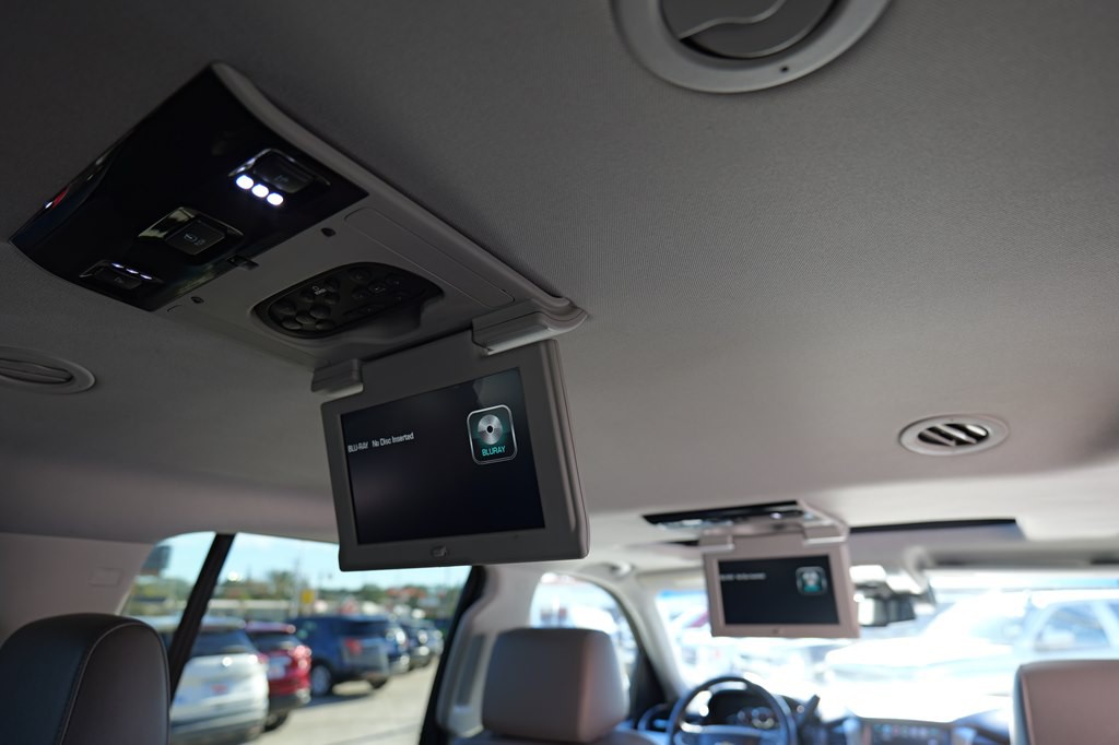 2017 Chevrolet Suburban Image 42