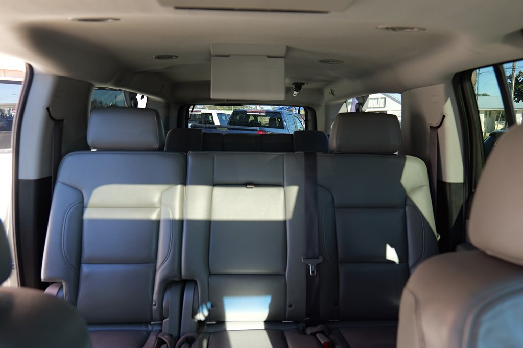 2017 Chevrolet Suburban Image 47