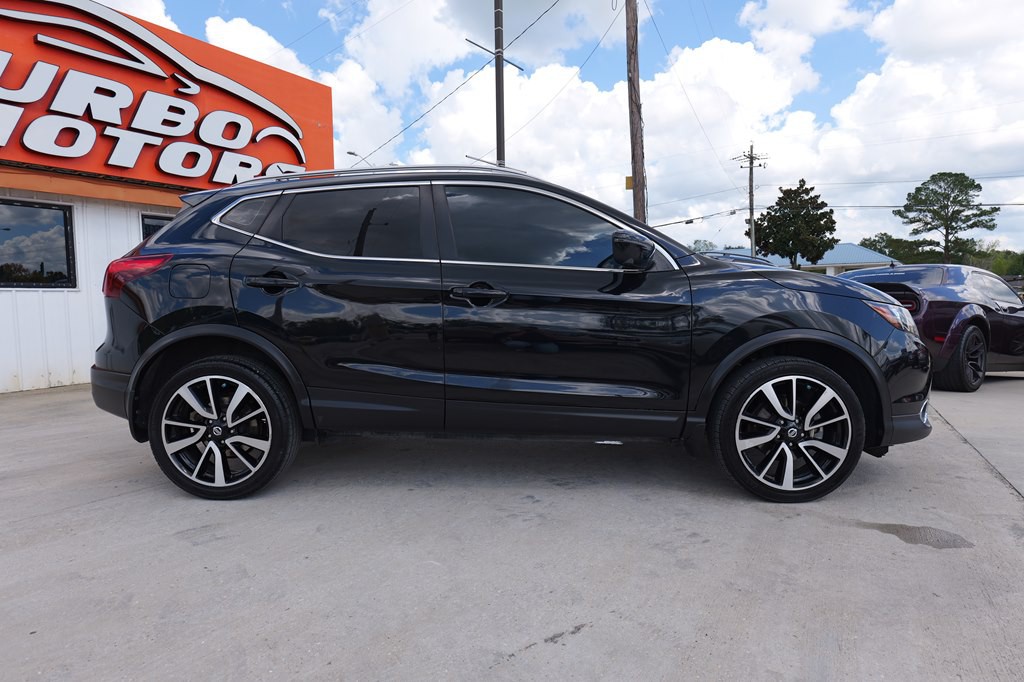 2017 Nissan Rogue Image 8