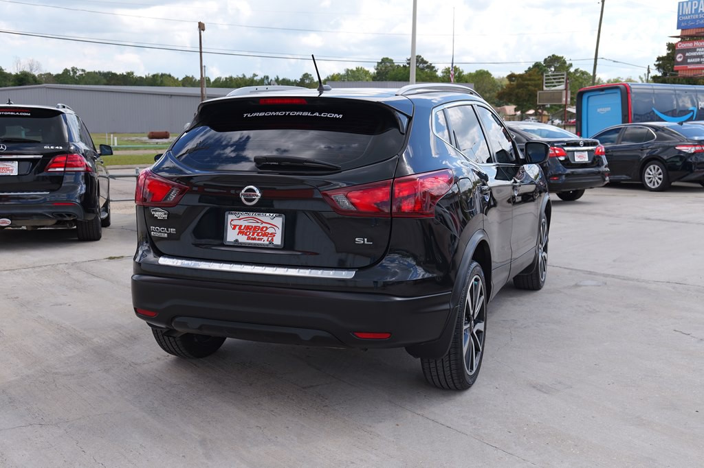 2017 Nissan Rogue Image 11