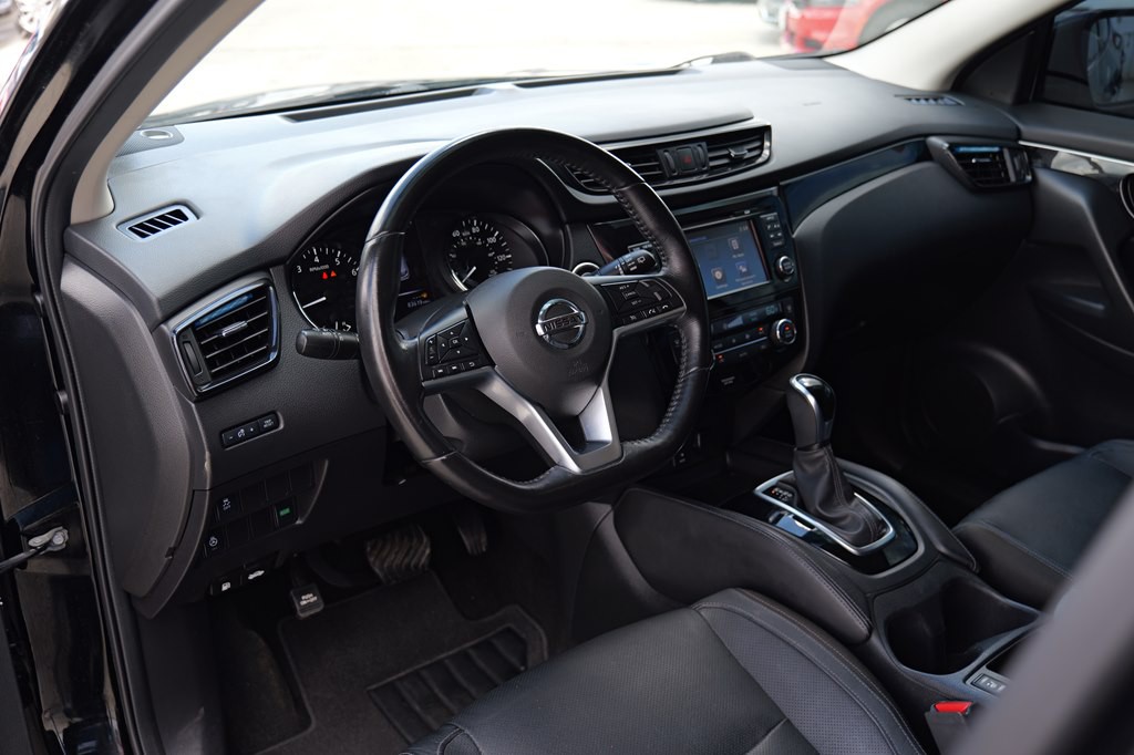 2017 Nissan Rogue Image 30