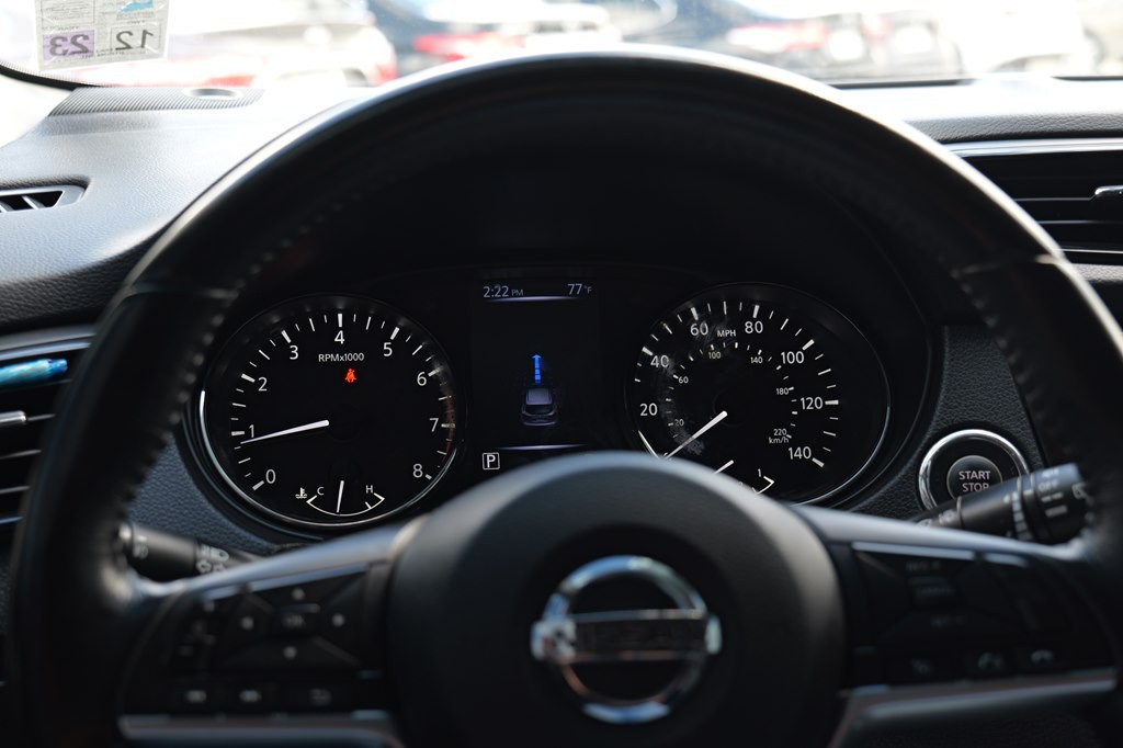 2017 Nissan Rogue Image 42