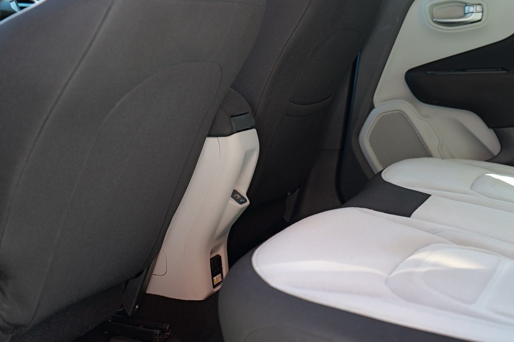 2021 Jeep Renegade Image 34