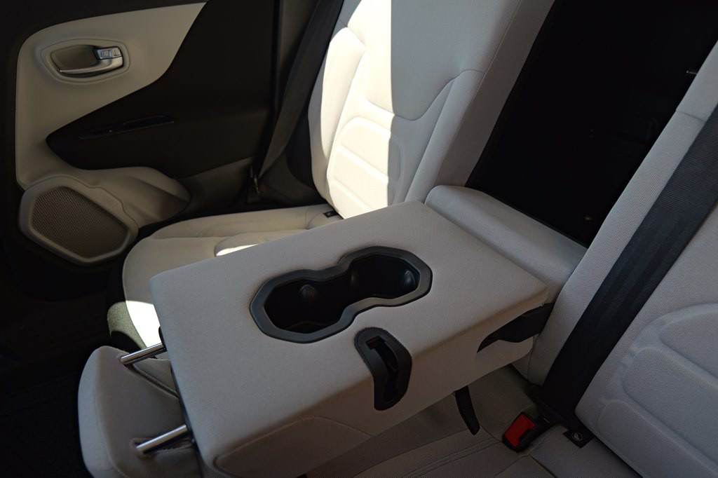 2021 Jeep Renegade Image 38