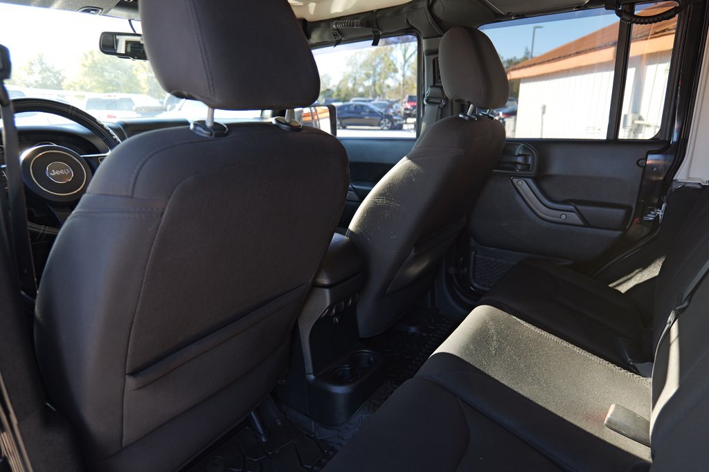 2017 Jeep Wrangler Unlimited Image 17