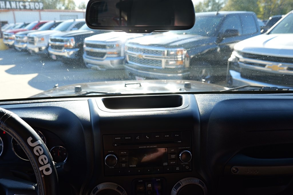 2017 Jeep Wrangler Unlimited Image 37