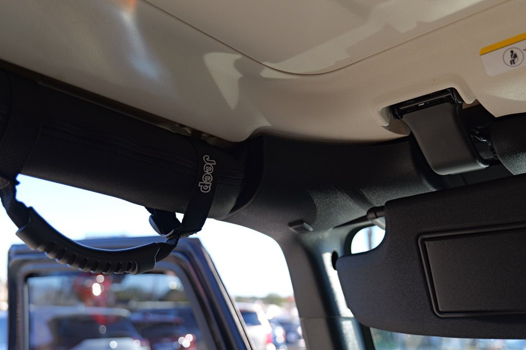 2017 Jeep Wrangler Unlimited Image 39