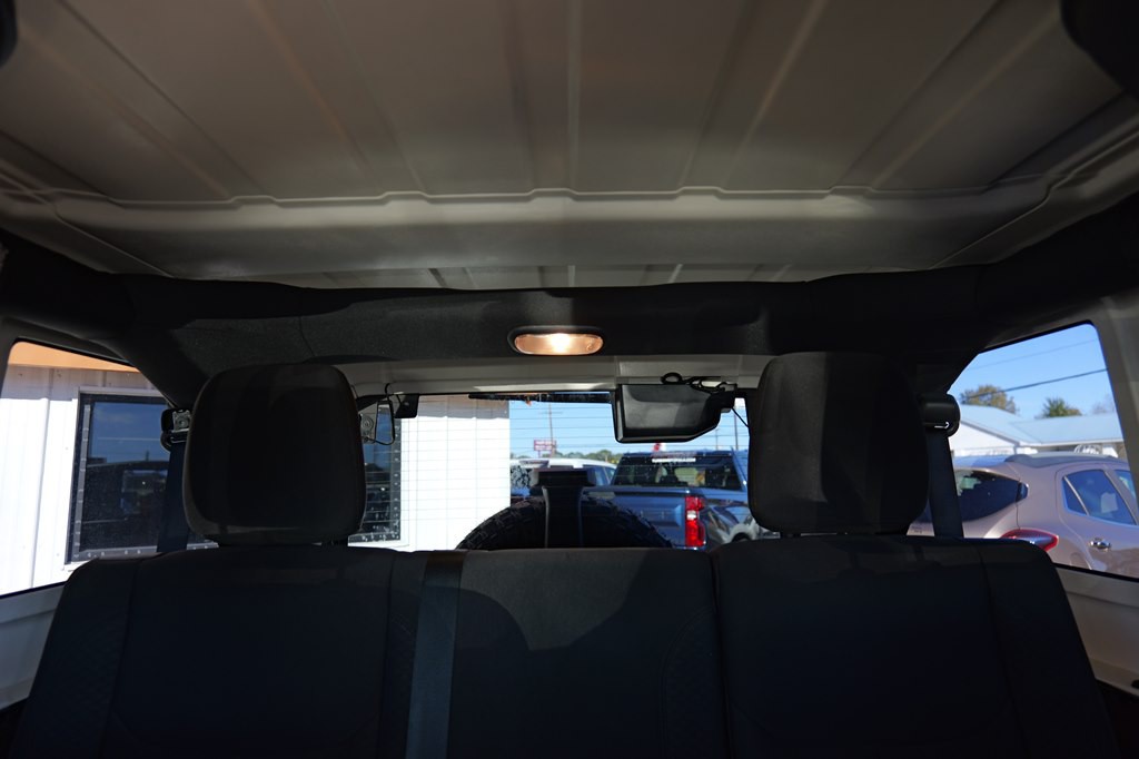 2017 Jeep Wrangler Unlimited Image 40