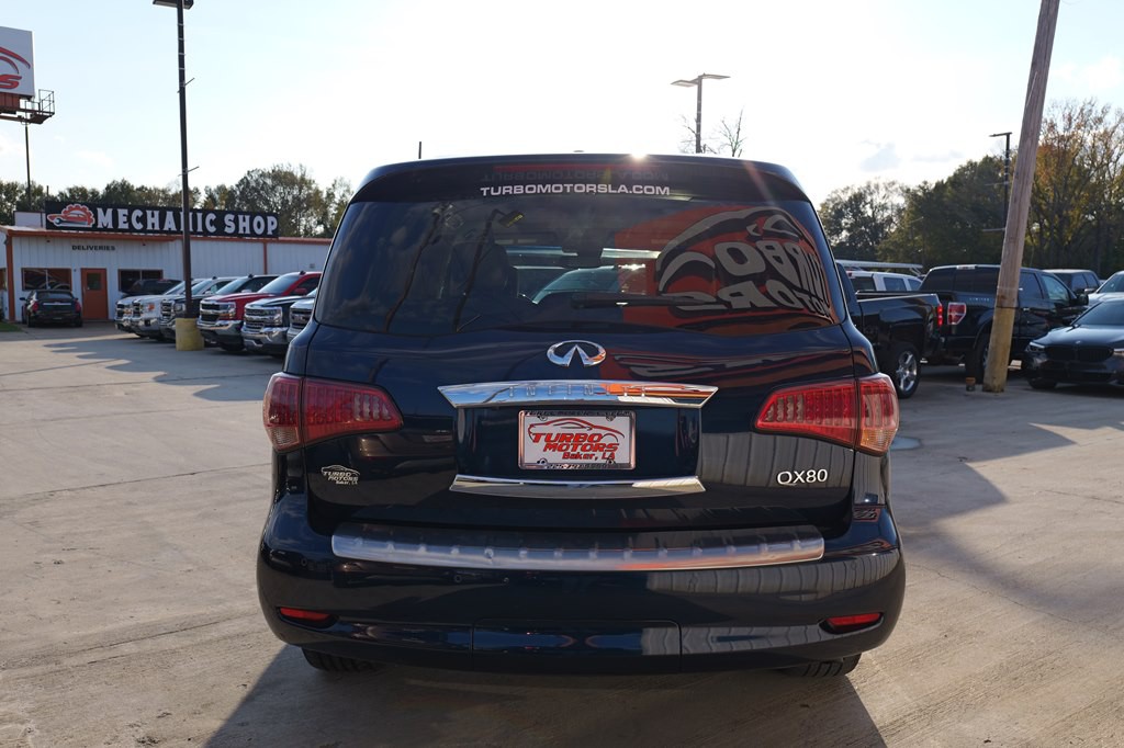 2017 INFINITI QX80 Image 7