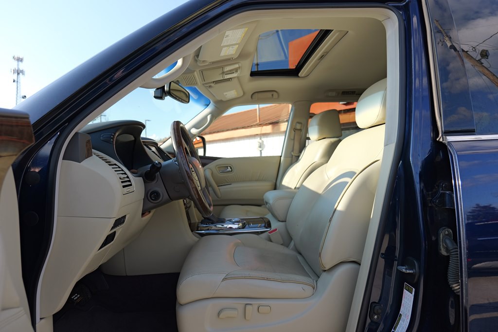 2017 INFINITI QX80 Image 13