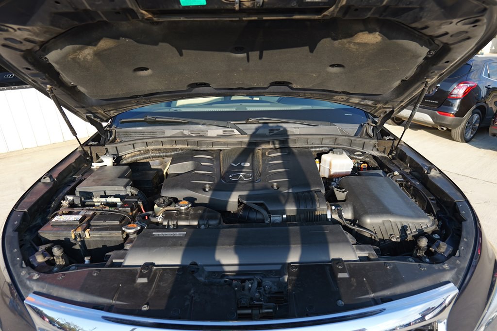 2017 INFINITI QX80 Image 31