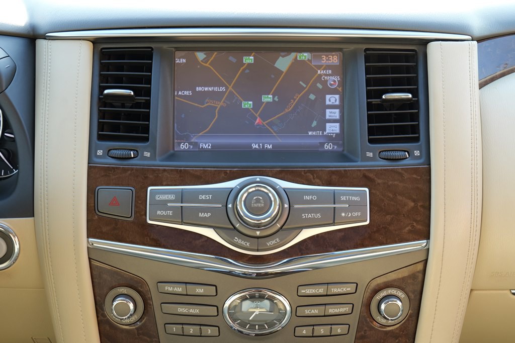 2017 INFINITI QX80 Image 45