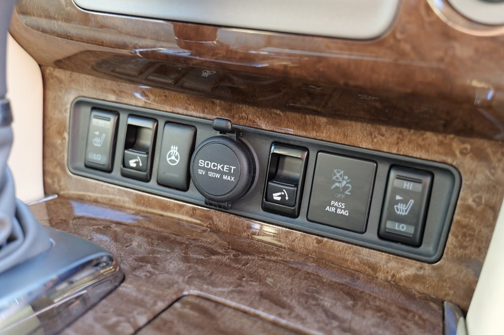 2017 INFINITI QX80 Image 49