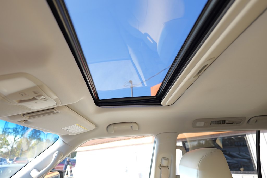 2017 INFINITI QX80 Image 59