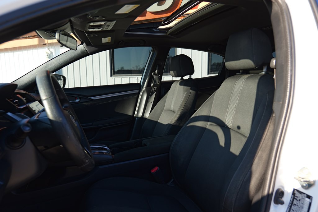 2019 Honda Civic Image 12