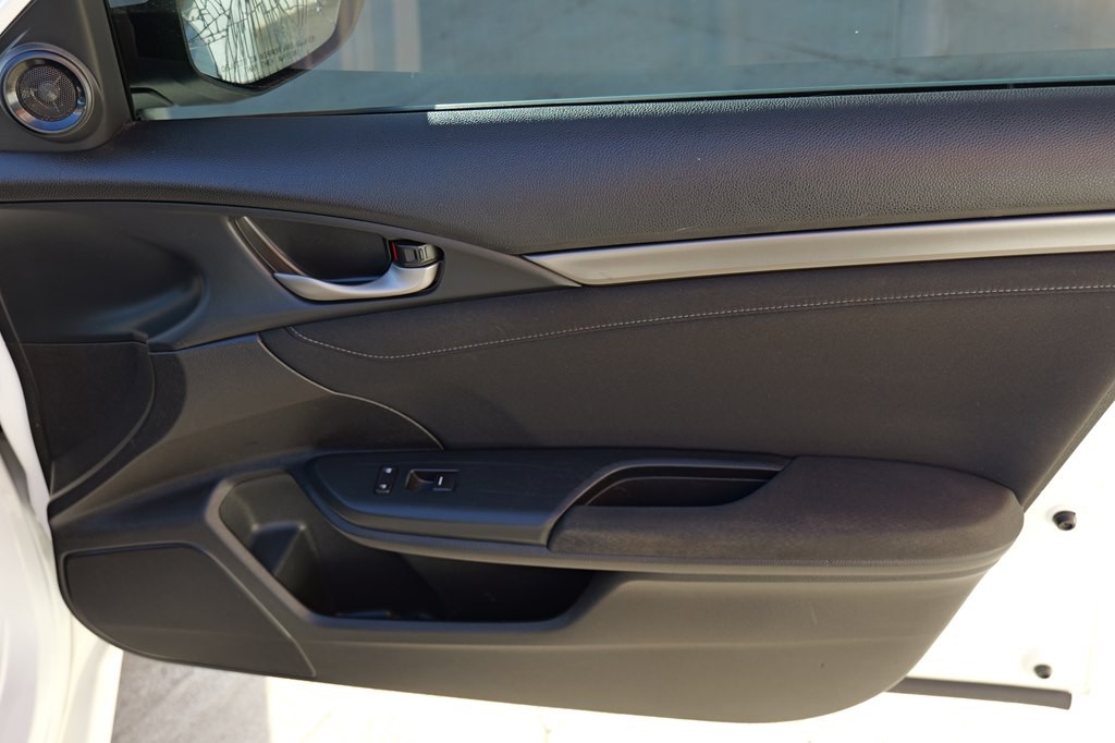 2019 Honda Civic Image 24