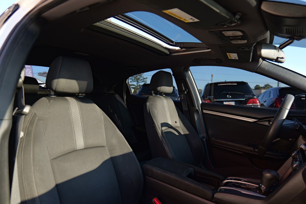 2019 Honda Civic Image 27