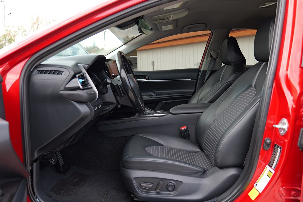 2023 Toyota Camry Image 12