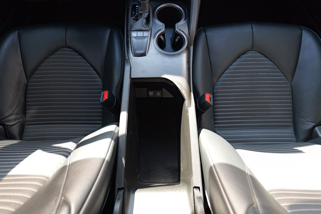 2023 Toyota Camry Image 40