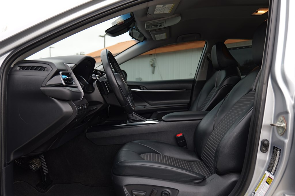 2020 Toyota Camry Image 13