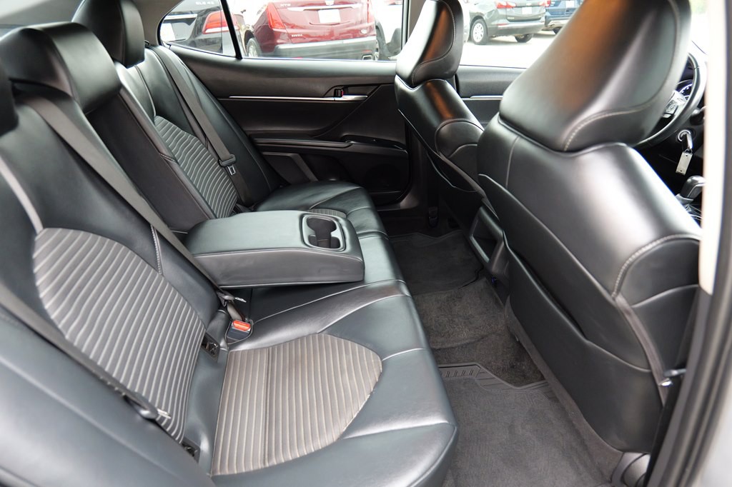 2020 Toyota Camry Image 26