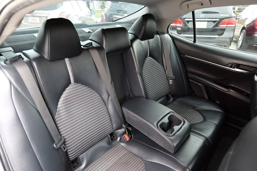 2020 Toyota Camry Image 27