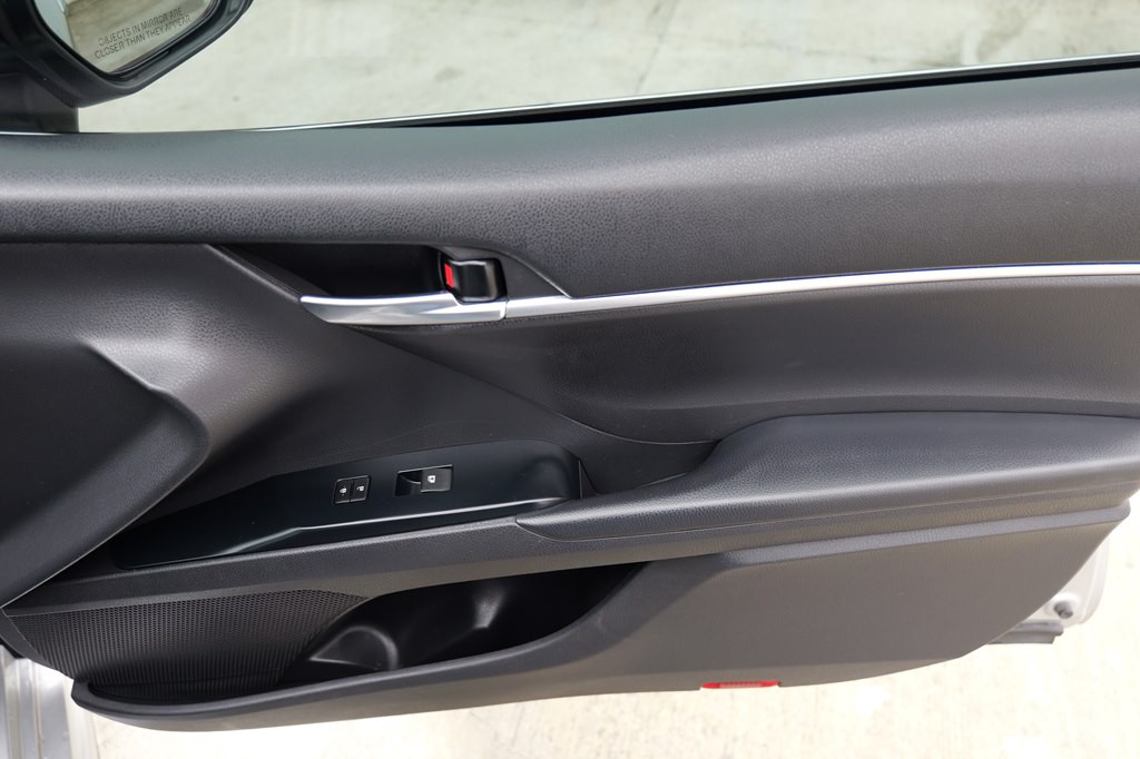 2020 Toyota Camry Image 28