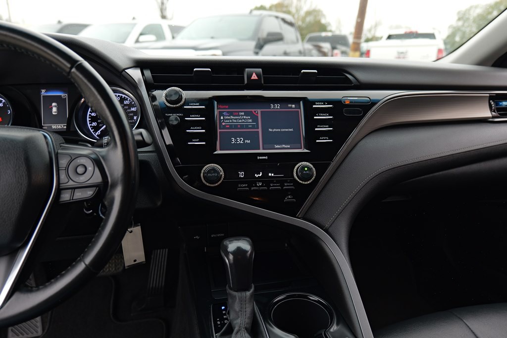 2020 Toyota Camry Image 44