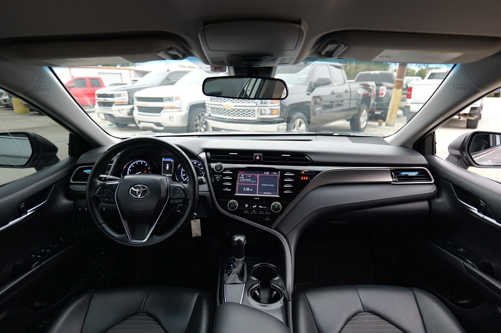 2020 Toyota Camry Image 57